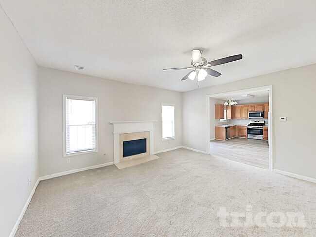 Foto del edificio - 232 Hillcrest Dr