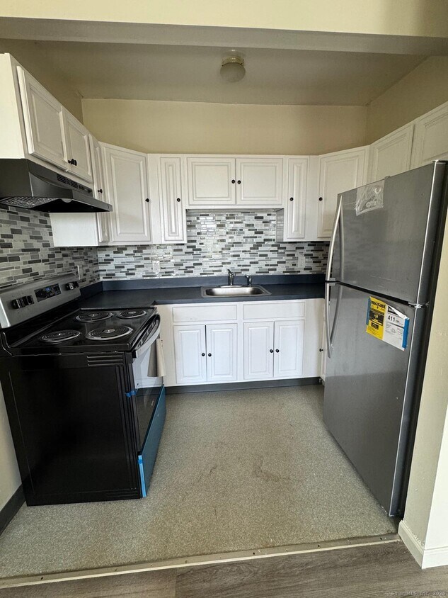 Foto principal - 1053 E Main St