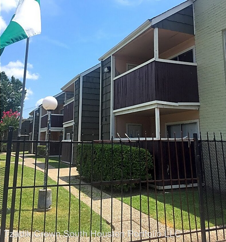 Primary Photo - 1 br, 1 bath Apartment - 9445 Concourse