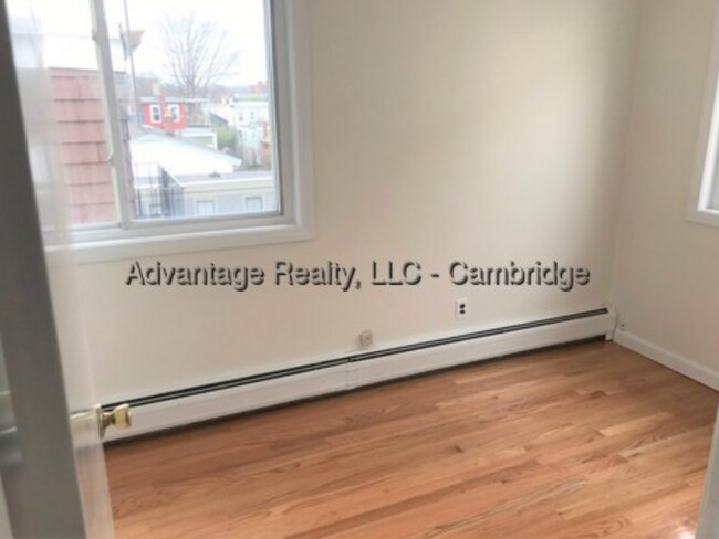 Building Photo - 71 5th St