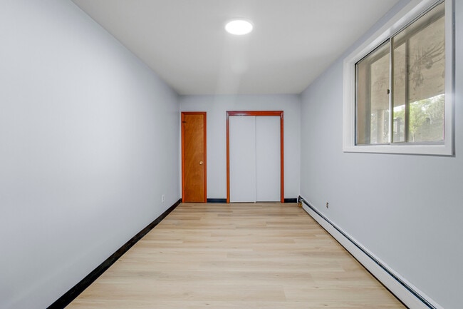 Building Photo - Imperial