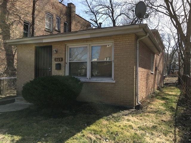 Building Photo - 309 W 109th St