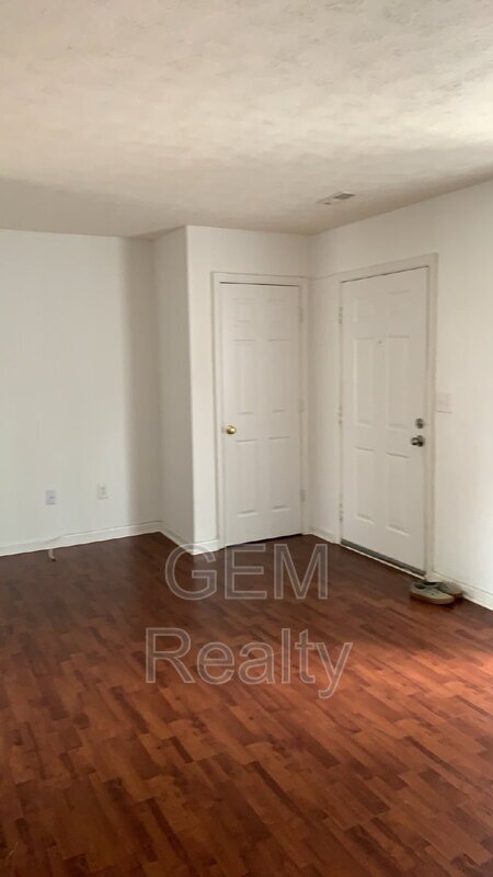 Foto del edificio - 9824 Coventry Creek Dr