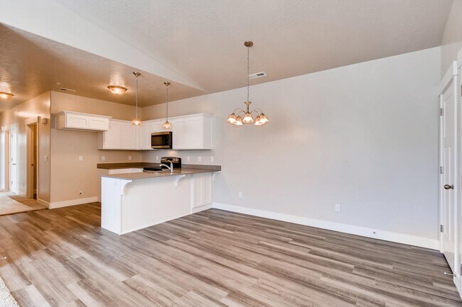 Building Photo - Terra Vista Lane