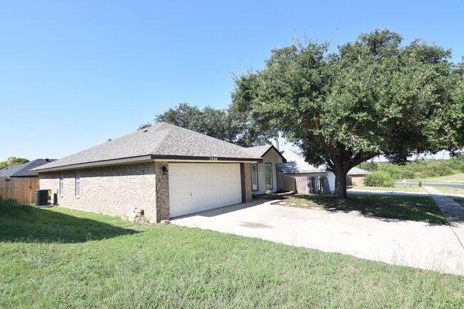 Foto del edificio - 2806 Fieldstone Dr