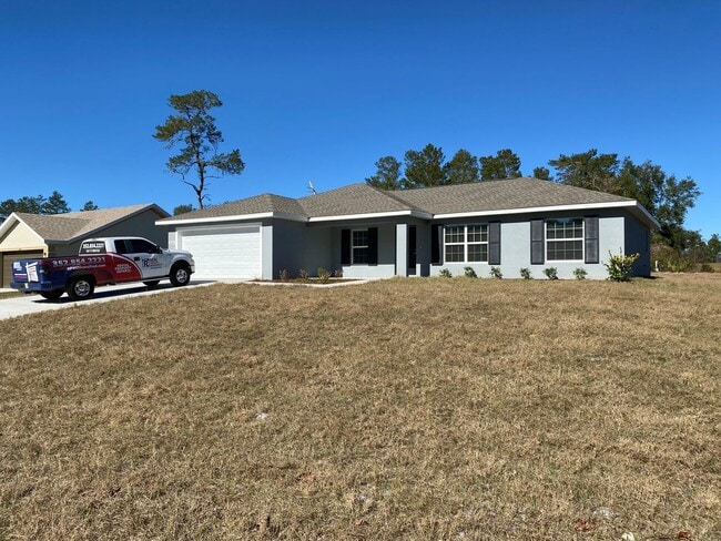 Building Photo - Desirable SW Ocala Neighborhood 4/2/2 *WON'T LAST*