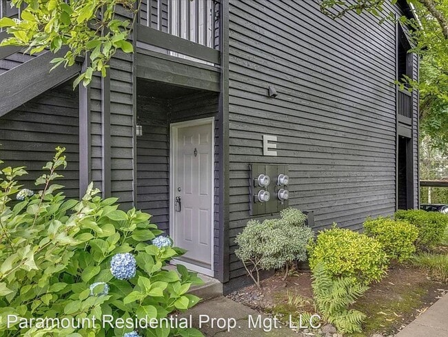 Building Photo - 2 br, 2 bath House - 9425 SW 146th Terrace...