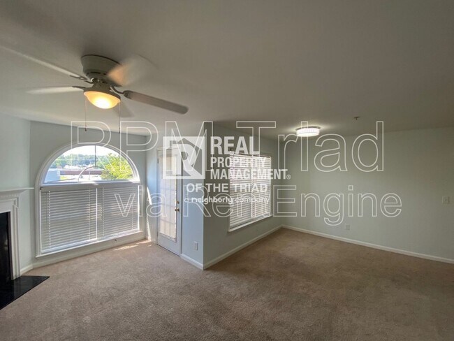 Foto del edificio - 5012 Lawndale Dr