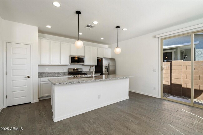 Building Photo - 25101 N 141st Ave