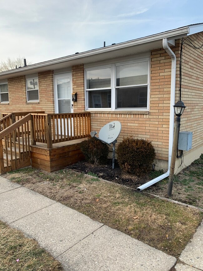 Building Photo - 20 N Chalfant Rd