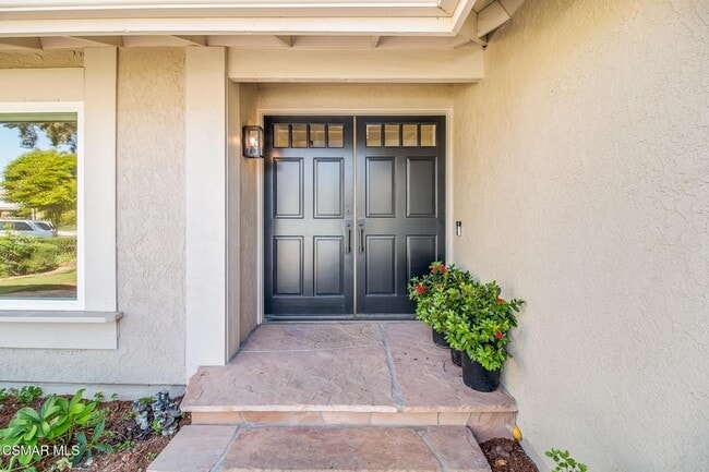 Building Photo - 6823 Castle Peak Dr