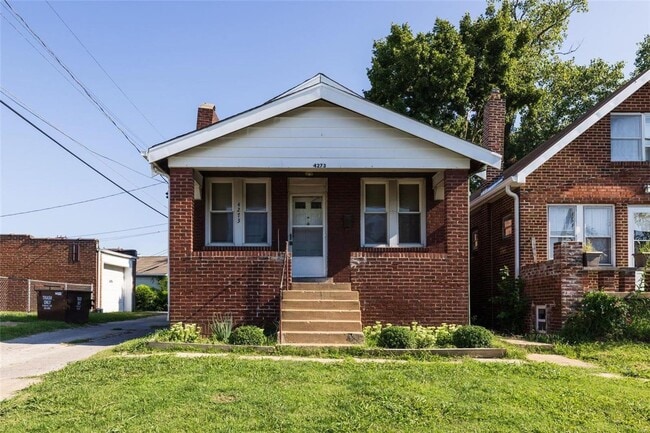 Building Photo - $200 OFF FIRST MONTHS RENT!Available Now! ...