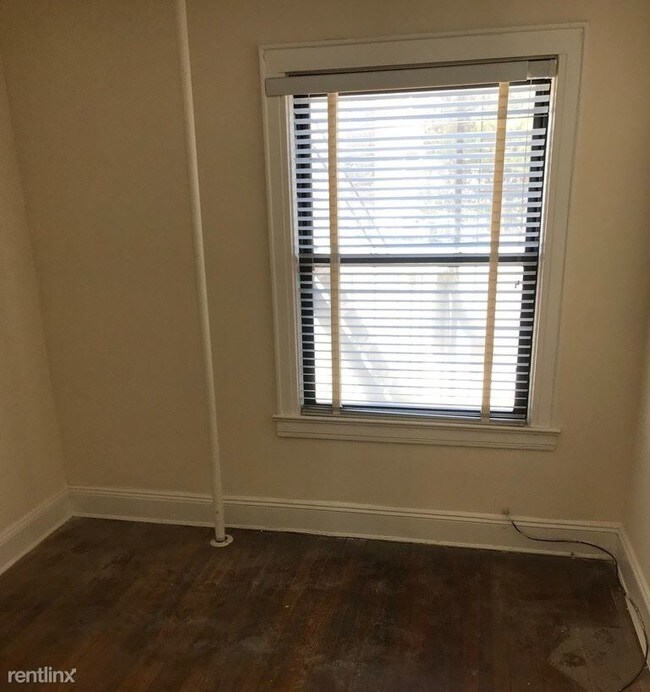 Foto del edificio - 2 br, 1 bath  - 3261 45th St