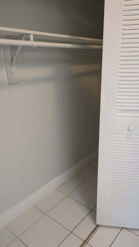 Foto del edificio - 271 NW 177th St