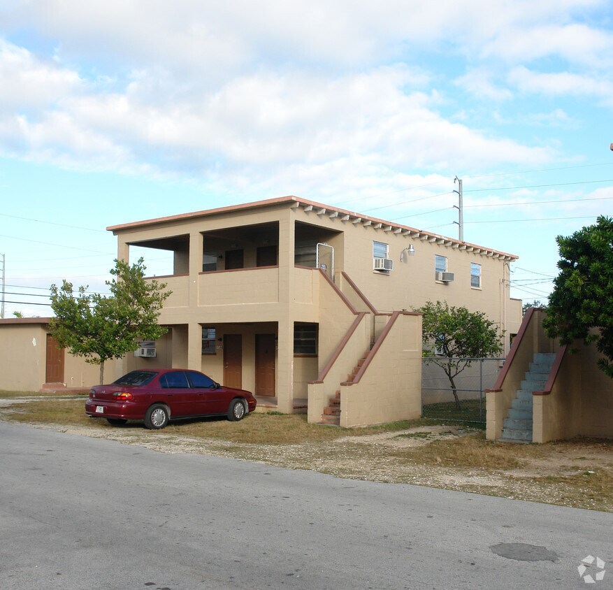 Foto del edificio - 1612-1696 NW 4th Ave