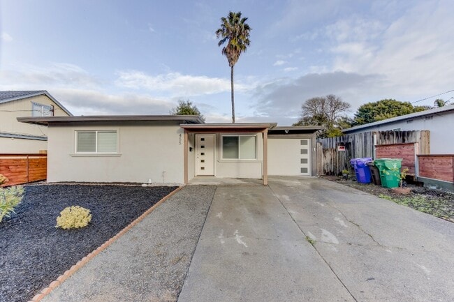 Building Photo - 455 Montalvin Dr
