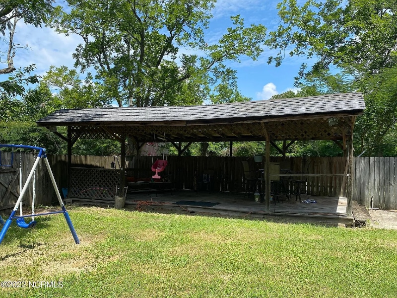 Building Photo - 220 W 3rd Ave