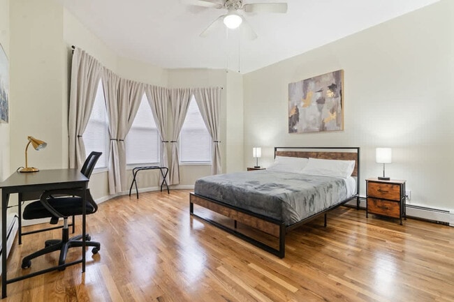 Building Photo - 1626 Union Turnpike