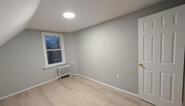 Building Photo - 27 W Somerset St