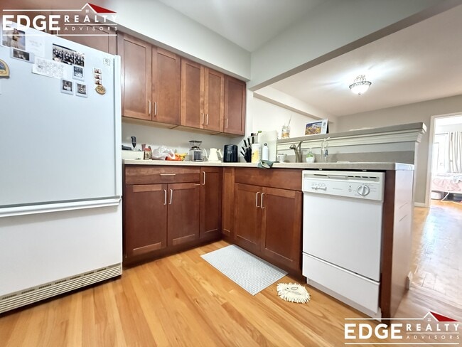 Building Photo - 59 Brainerd Rd