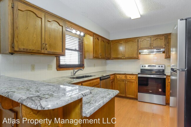 Building Photo - 4 br, 3.5 bath House - 8024 N Serene Ave