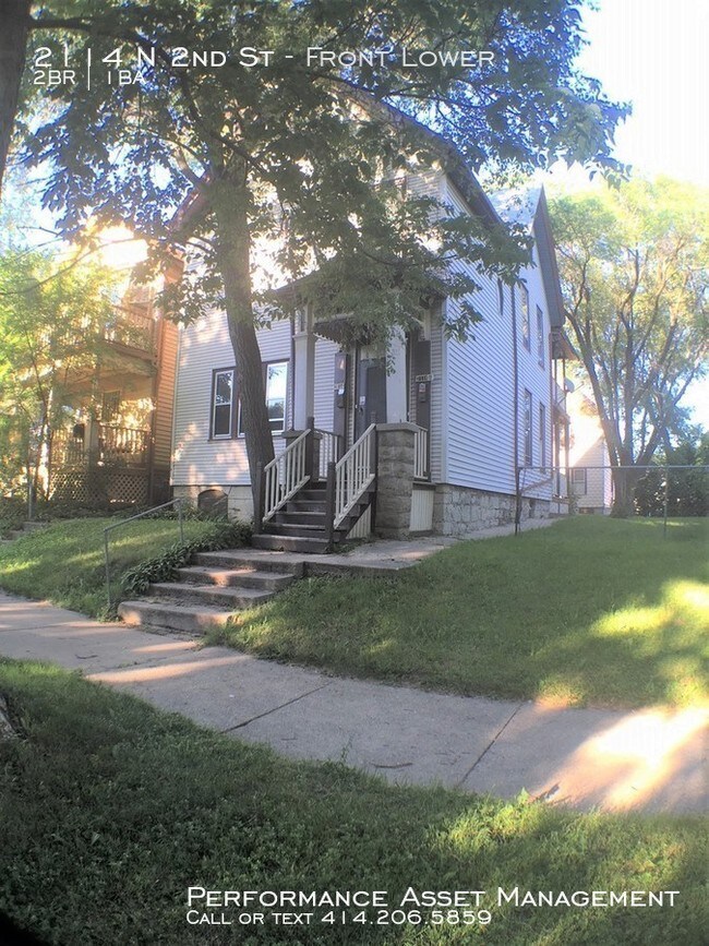 Stunning Brewers Hill 2BD Lower Apartment for Rent in Milwaukee, WI