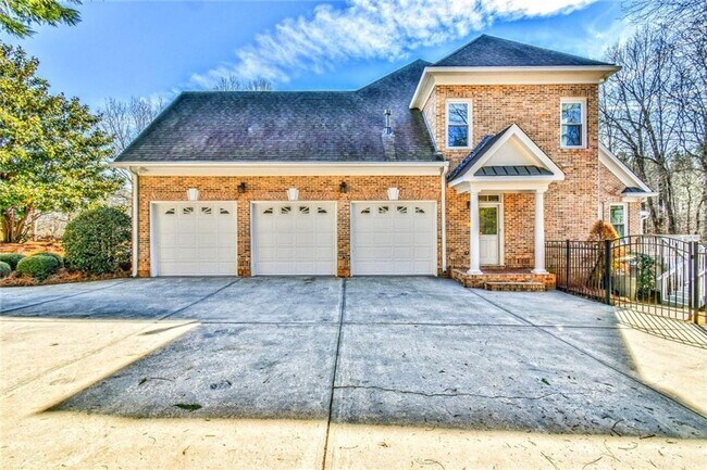 Foto del edificio - 2674 Nutwood Trce