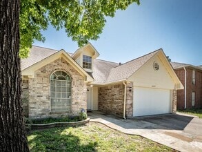 Building Photo - 6407 Bayou Crest Dr