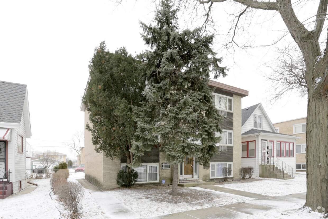Building Photo - 1937 S 17th Ave