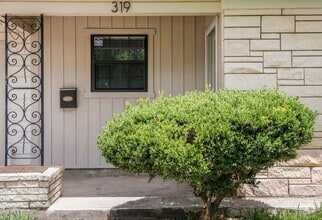 Building Photo - 319 Mink Dr