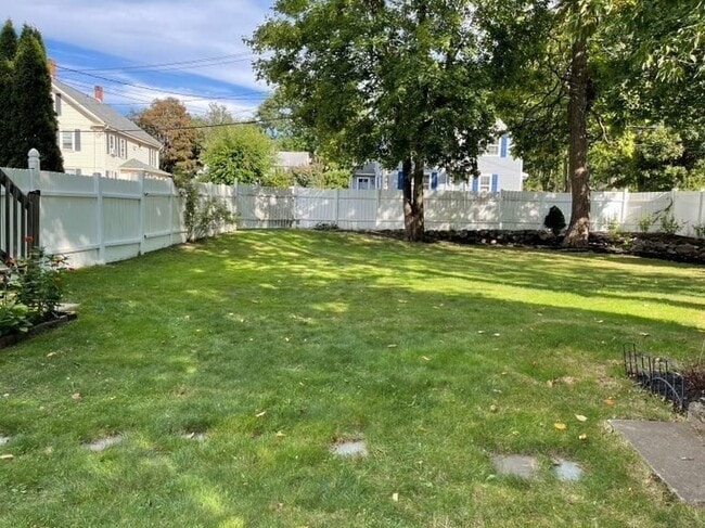 Building Photo - 101 Bolivar St