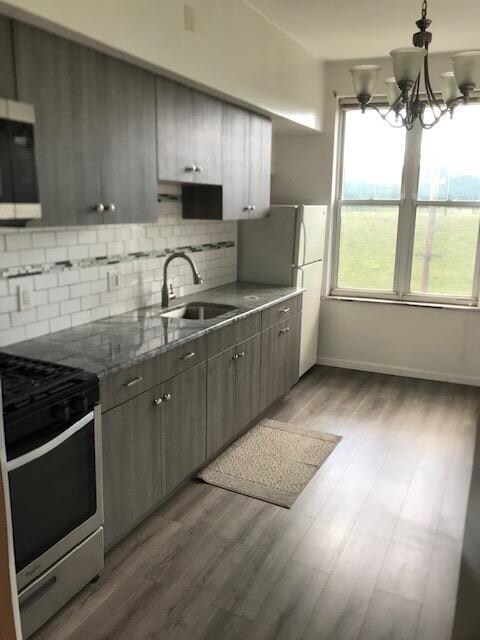 Foto principal - 437 Gregory Ave