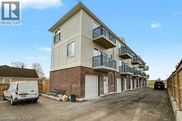 Building Photo - 172 Kehl St