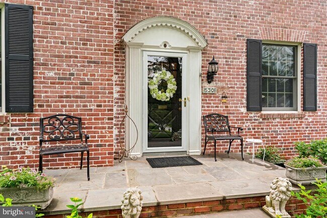 Foto del edificio - 5301 Worthington Dr