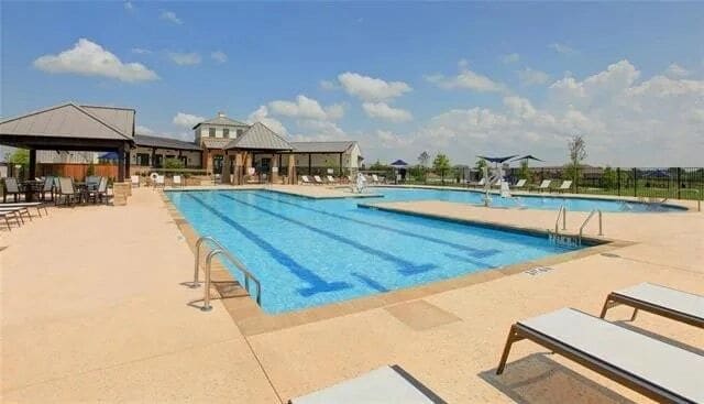 Foto del edificio - 2626 Fieldcrest Ln.