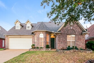 Building Photo - 5704 Deer Ridge Dr