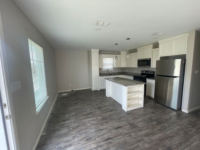 Building Photo - 3808 Bella Costa Dr