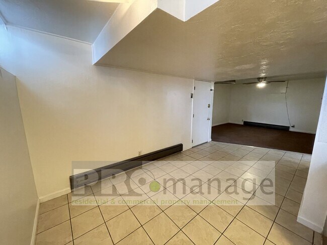 Foto del edificio - 1365 Scott Pl
