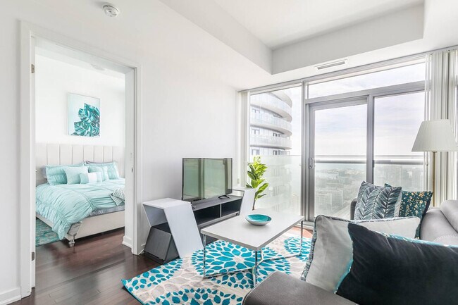 Building Photo - 14 York St