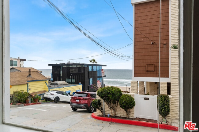 Building Photo - 115 44th St