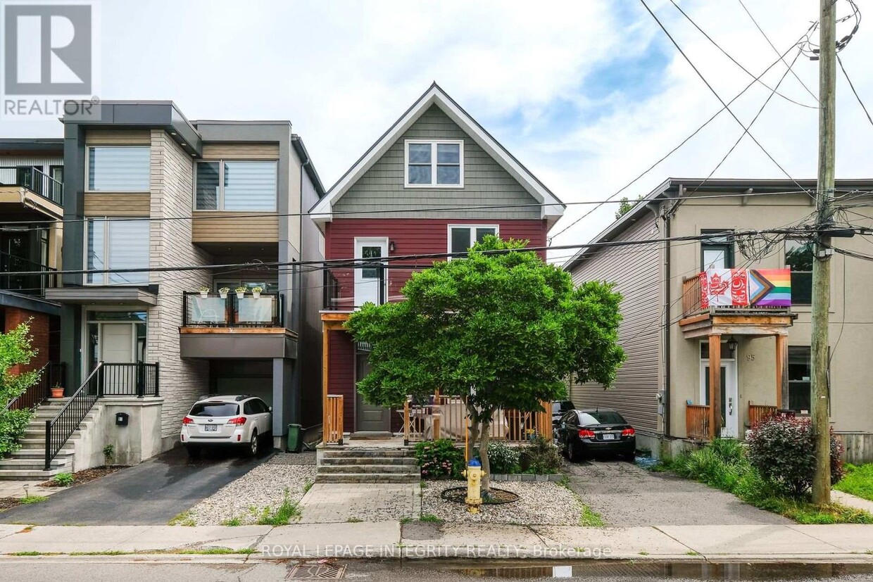 Primary Photo - 93 Hamilton Ave N