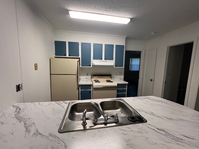 Building Photo - 235 Corona St