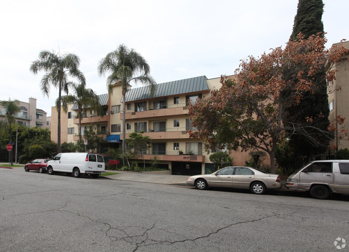 Primary Photo - 455 S Berendo St