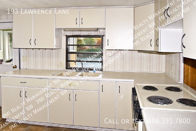 Foto del edificio - 193 Lawrence Ln