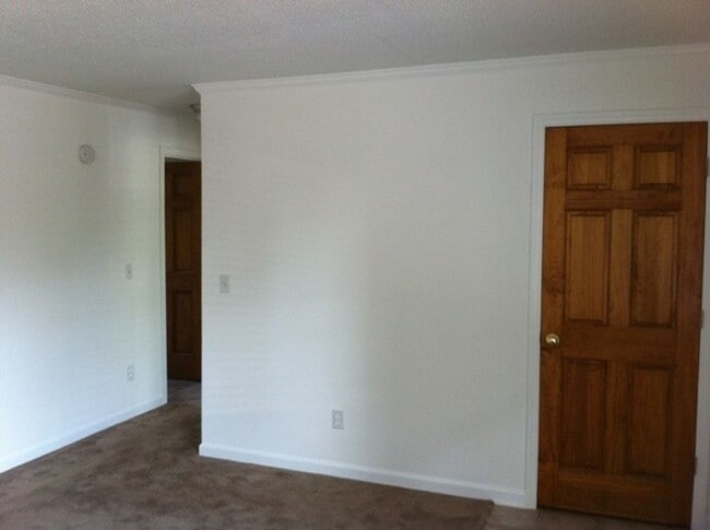 Foto del edificio - 2 Bedroom / 1 Bath Apartment Johnson City, TN