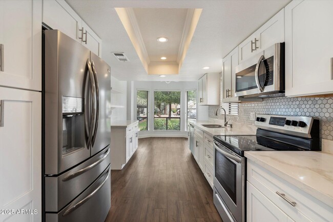 Building Photo - 3069 E Cannon Dr