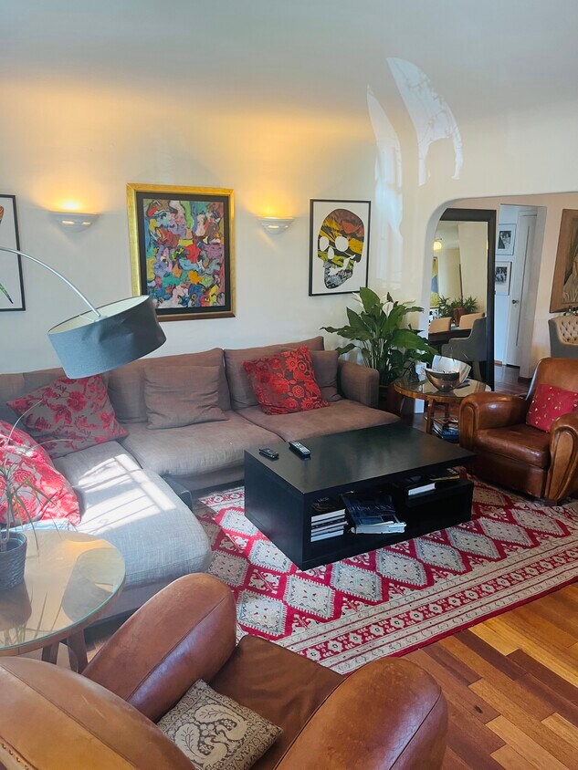 1414 S Dunsmuir Ave Unit Lower, Los Angeles, CA 90019 Apartments in Los Angeles, CA