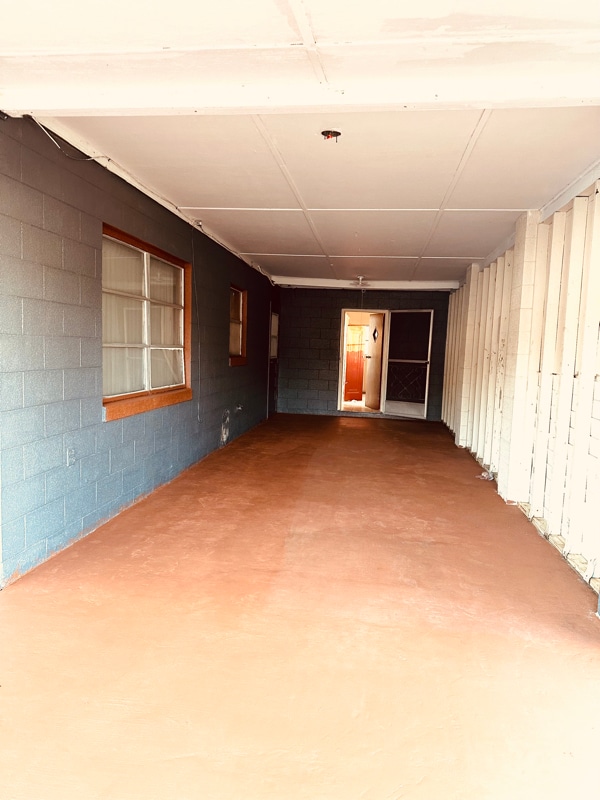 Building Photo - 650 W Tropicana Ct