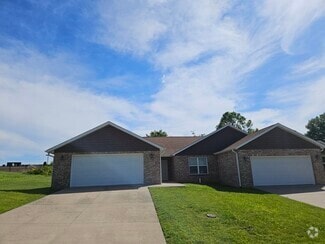 Building Photo - 2647 Travelers Way