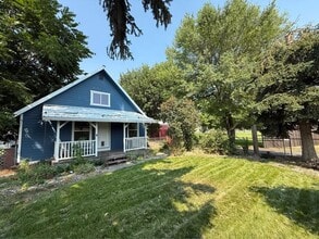Building Photo - 1231 E Dalton Ave